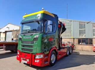 A fantastic handover for John Brindley Ltd🤝

Having taken delivery of this unbelievable Scania S590 V8 Tractor Unit complete with Fassi crane! 

Supplied by Keltruck Account Manager, Russ Kelly. This fantastic unit is still due for the fitting of a few more extras, to elevate this unit even further before it hits the road!

Congratulations to the team at John Brindley Ltd on completing the handover of this super impressive unit, we can't wait to see it on the roads.

#SuppliedByKeltruck #ScaniaV8
