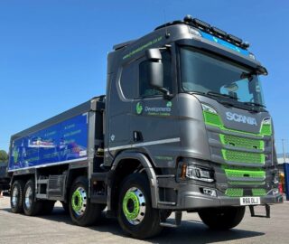 Feast your eyes on this serious bit of tipper kit🔥💥

Groundworks specialists, LJ Developments - South West Ltd have taken delivery of this outstanding Scania R660 V8 tipper unit. The unit marks the first of three to be delivered and is packed full of extras, making this unit extra special!

It wastes no time in becoming the star of the show, as it heads off to the Road Transport Expo in the coming days to display on the PPG Fabrications stand.

Congratulations to all the team at LJ Developments - South West Ltd on taking delivery of this truly incredible unit, we can't wait to see the new arrivals soon!

#SuppliedByKeltruck #ScaniaV8