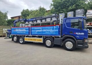 EH Smith have taken delivery of this fantastic Scania P420. The first new Scania rear steer unit to be delivered to the long-established Builders Merchants!

Supplied by Keltruck Account Manager, Russ Kelly. This incredible unit is packed full of extras, and finished off with brilliant body and crane equipment fitted by MTE. 

This unit will now be looked after on an extended maintenance package for the next 5 years by Keltruck, for added peace of mind and maximising uptime.

A big thank you to the team at EH Smith, for the continued business and support!

#SuppliedByKeltruck