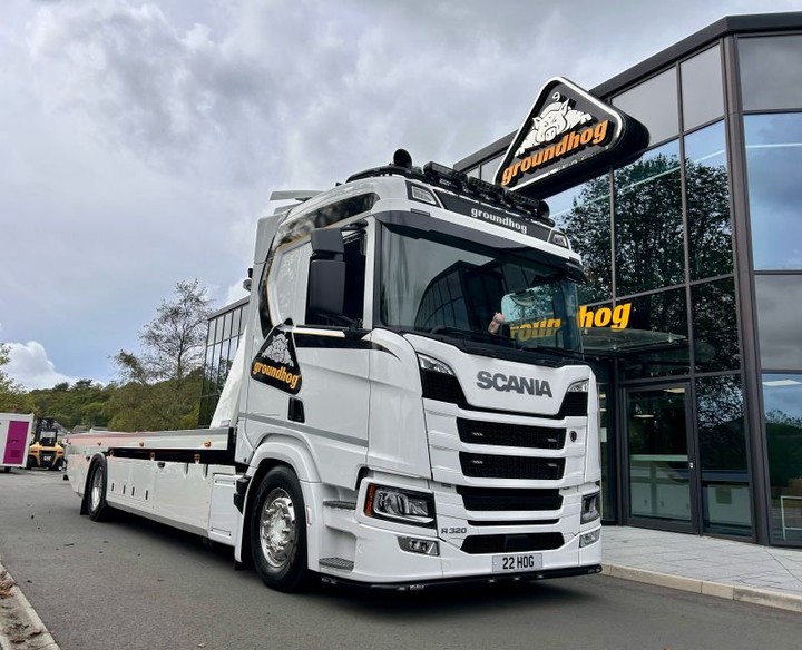 Wow... a unit that simply takes your breath away🥵
Take a look at this stunning Scania P320 recently delivered to Groundhog, a new customer for us at Keltruck.
Supplied by Keltruck Account Manager, Peter Harris. This unit is loaded with great spec and some insanely good design choices, leaving one very excited driver and one very special truck.
Thank you to all the team at Groundhog for allowing us to supply this incredible unit.
#SuppliedByKeltruck